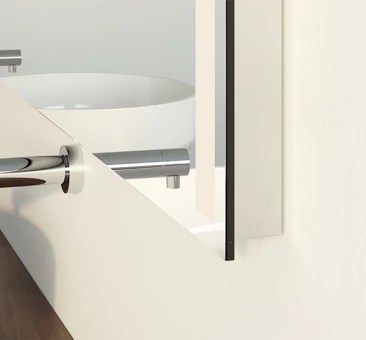 Reflecterend paneel met waarschuwing voor elektrische gevaren.